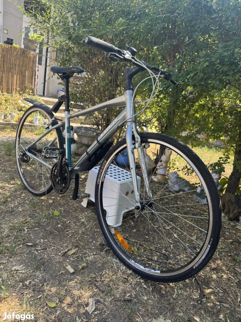 Trek Alpha 7.2 alu trekking kerékpár 28"