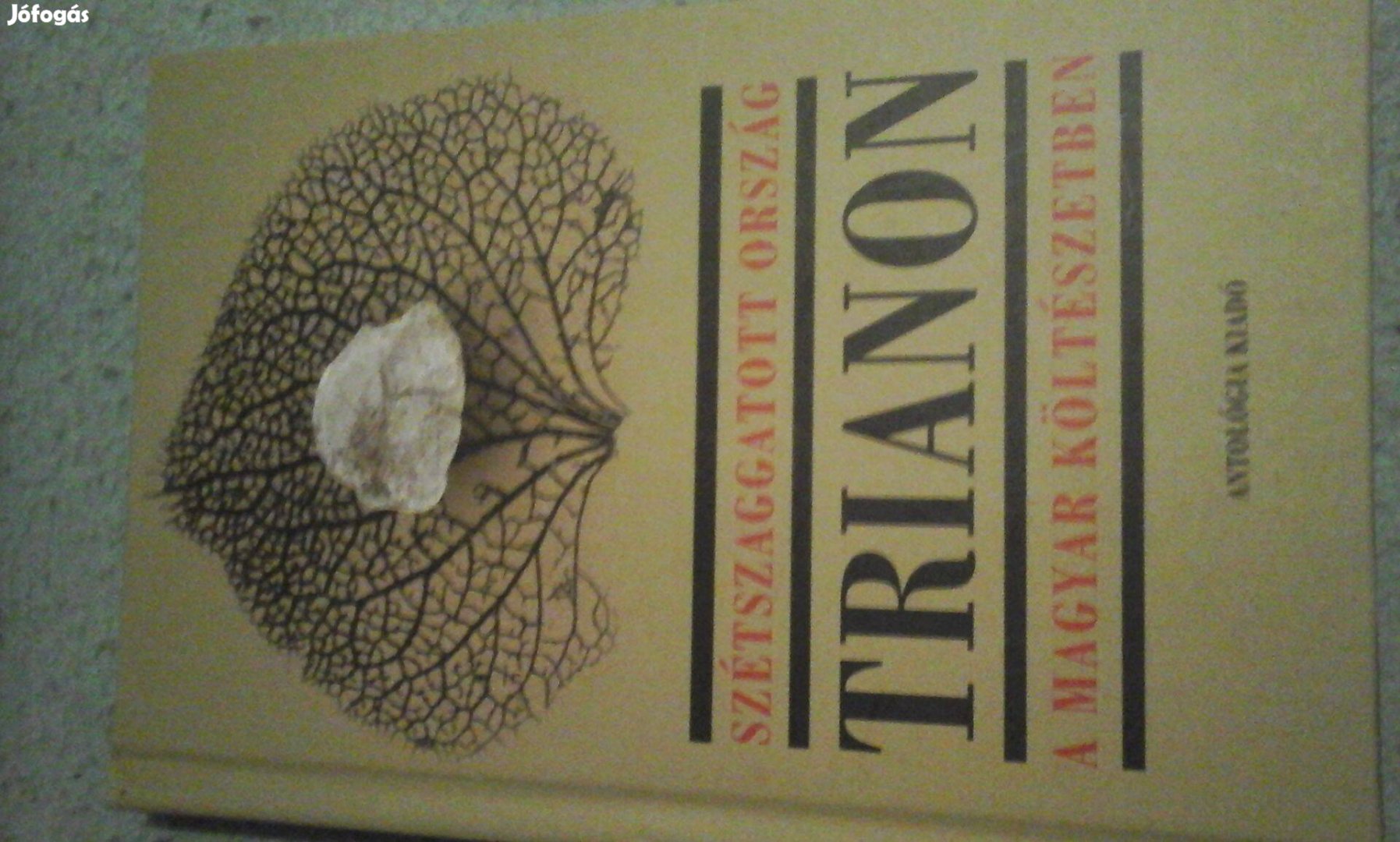 Trianon a magyar költészetben c. könyv jó állapotban eladó