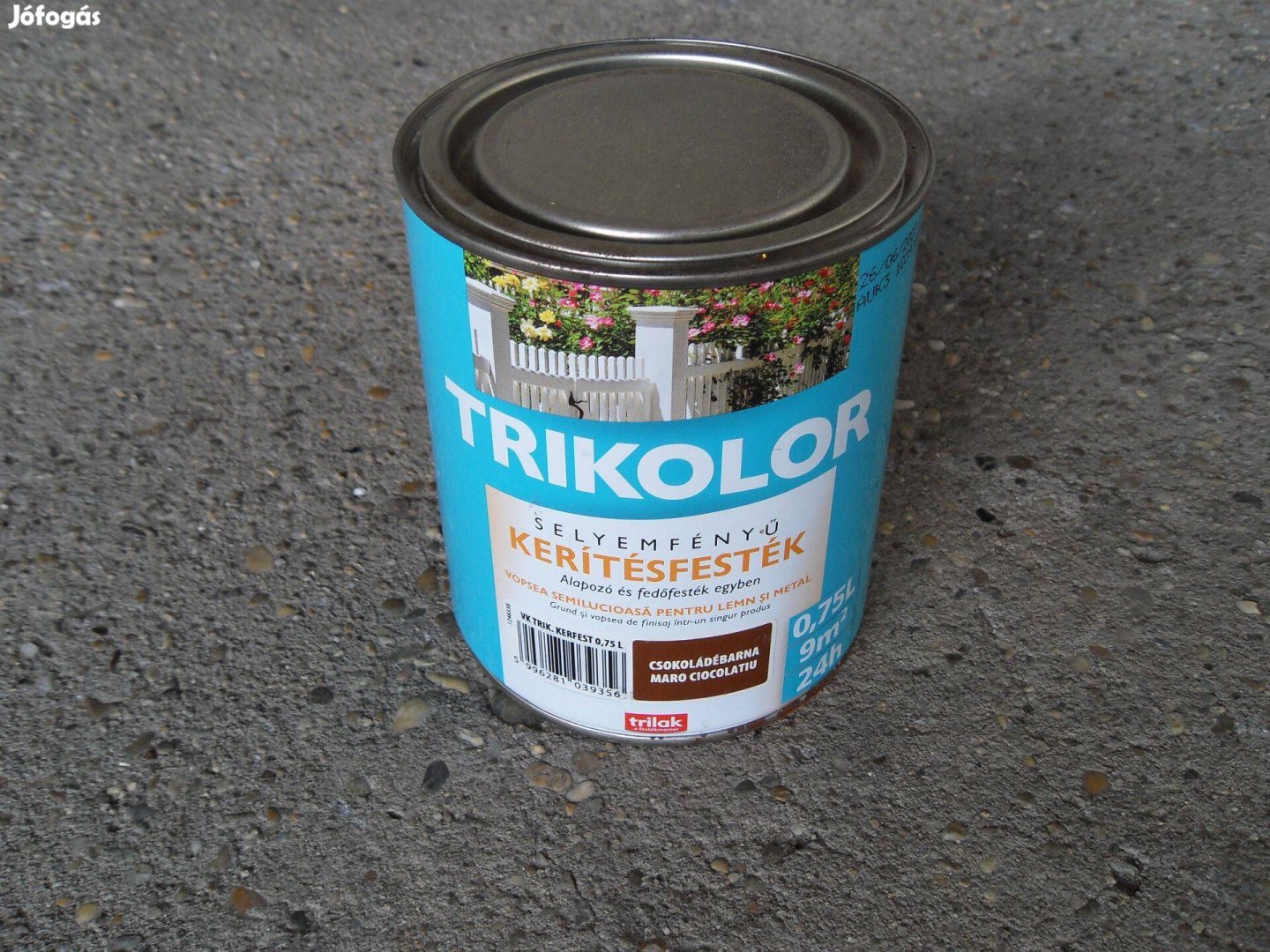 Trilak Trikolor selyemfényű kerítésfesték - csokoládébarna 0,75l