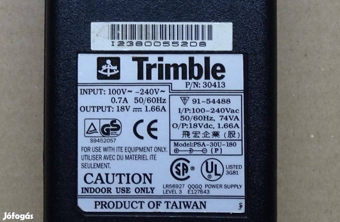 Trimble Stabilizált tápegység 18V DC