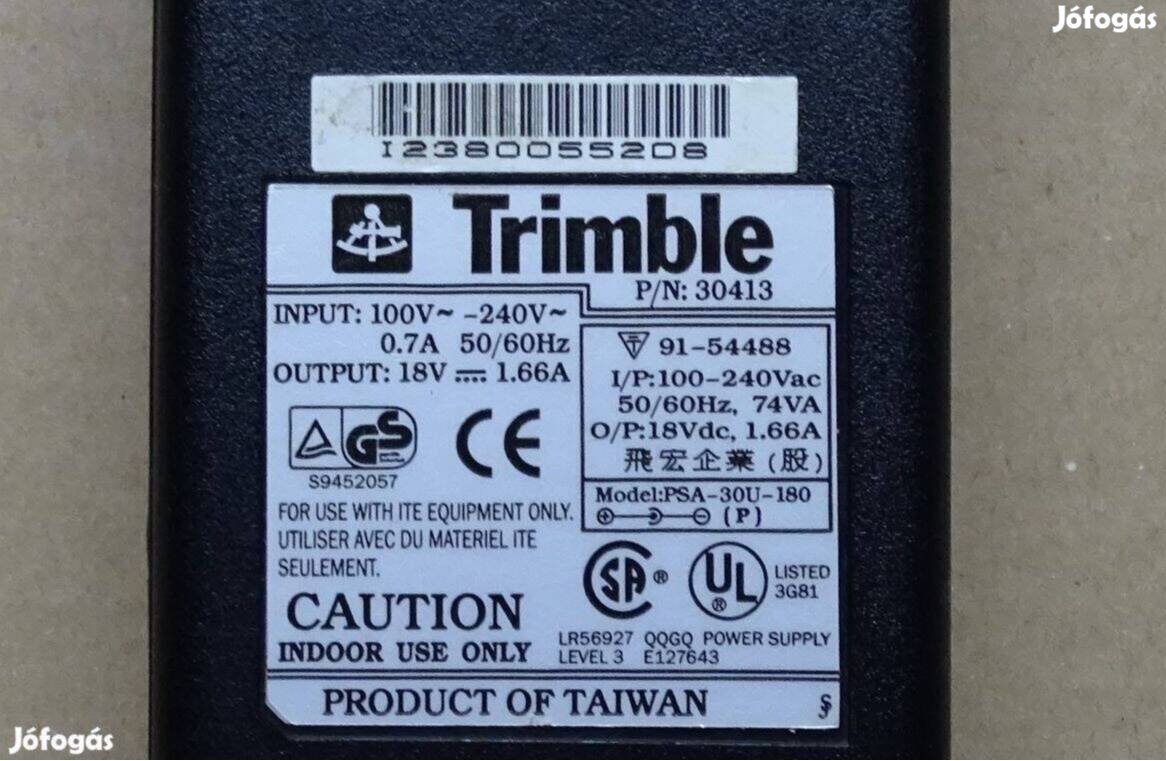 Trimble Stabilizált tápegység 18V DC