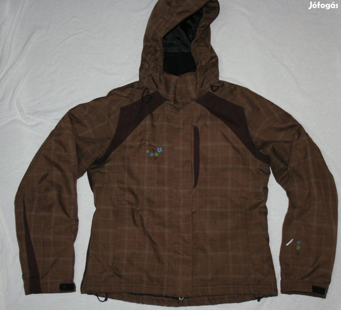 Trimm barna síkabát