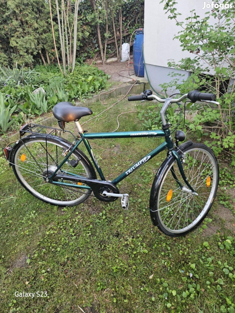 Triumpf 28 trekking kerékpár