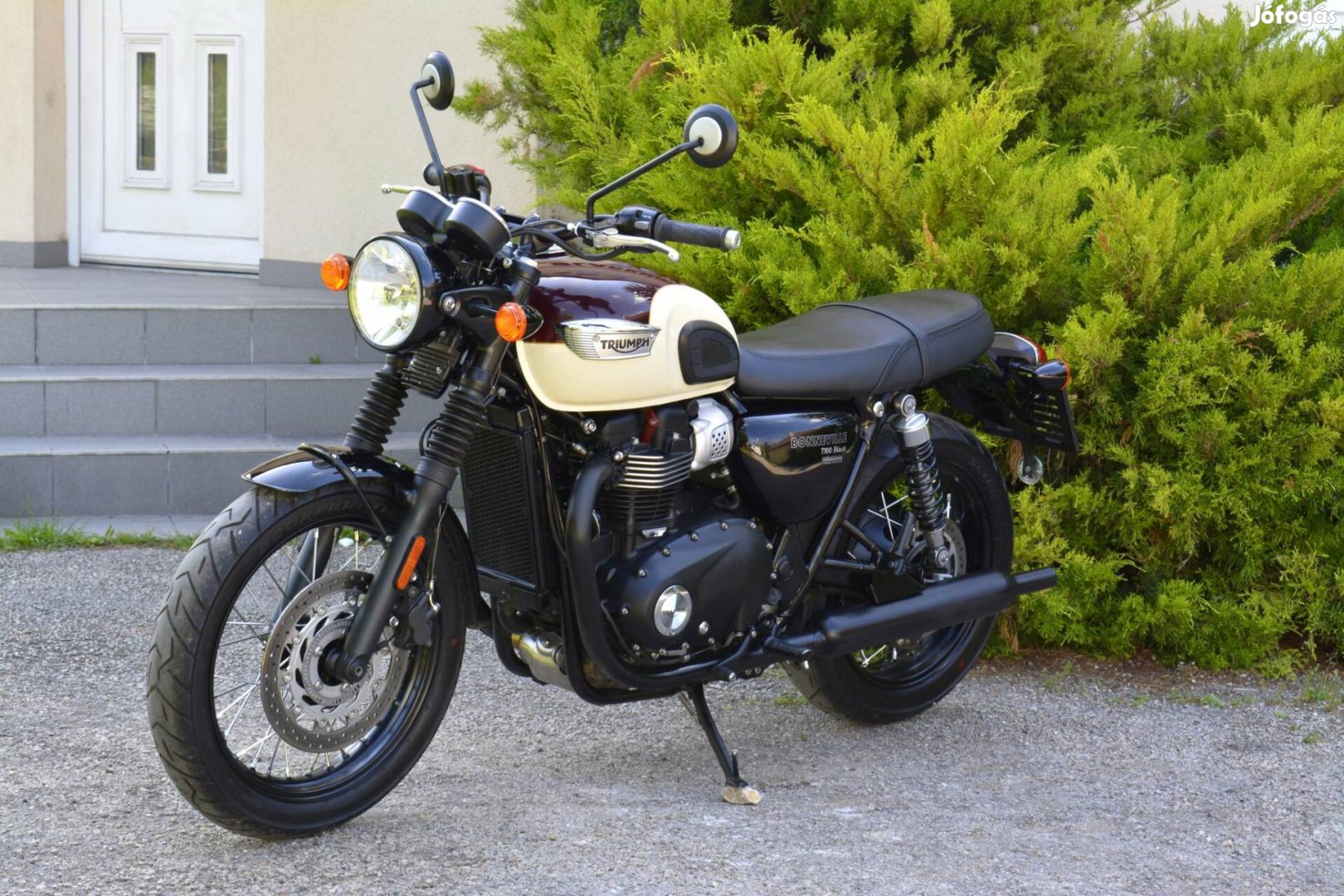 Triumph Bonneville T100.ABS.TC.1-Tulaj.Karcment...