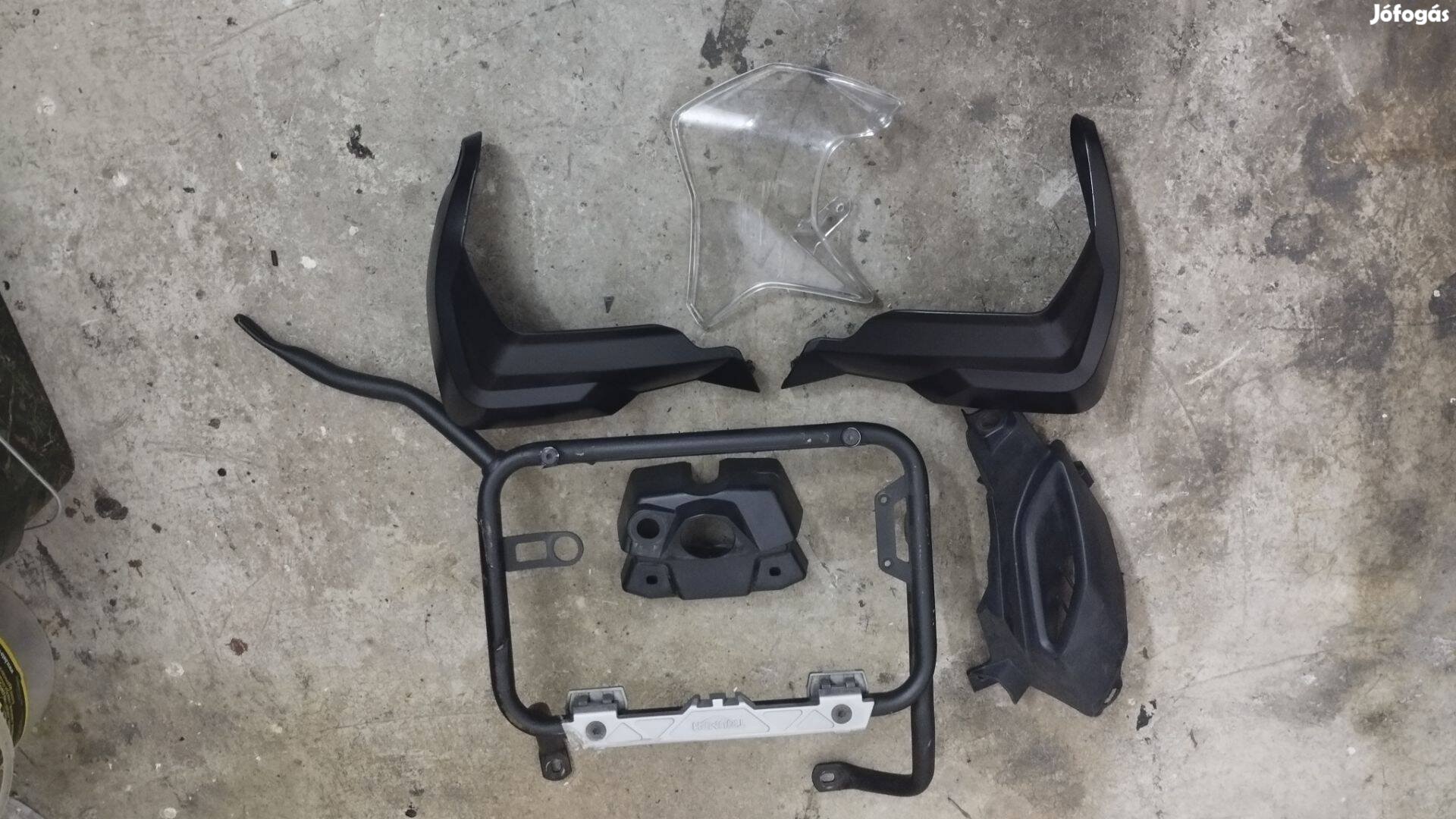 Triumph Tiger 800 Xcx Maradék alkatrész