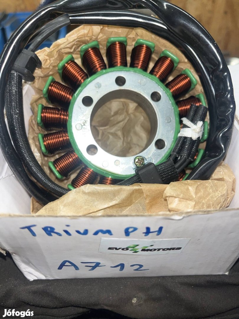 Triumph Tiger 955i generátor