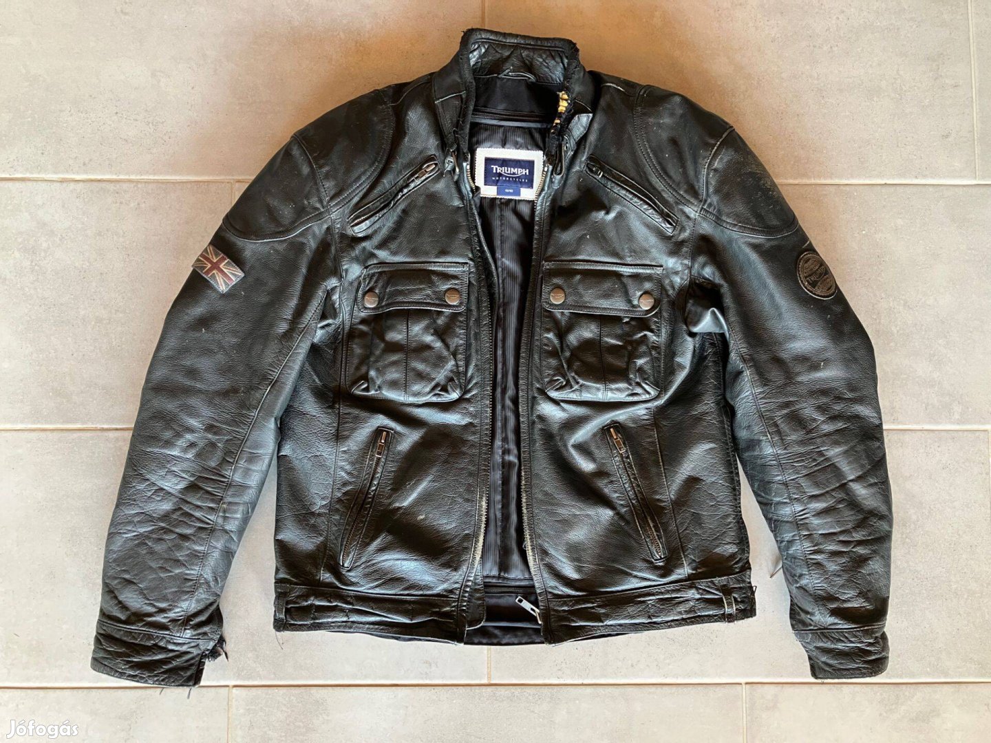 Triumph motoros bőrdzseki