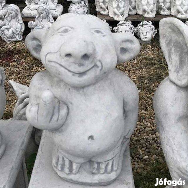Troll kerti figura poénos