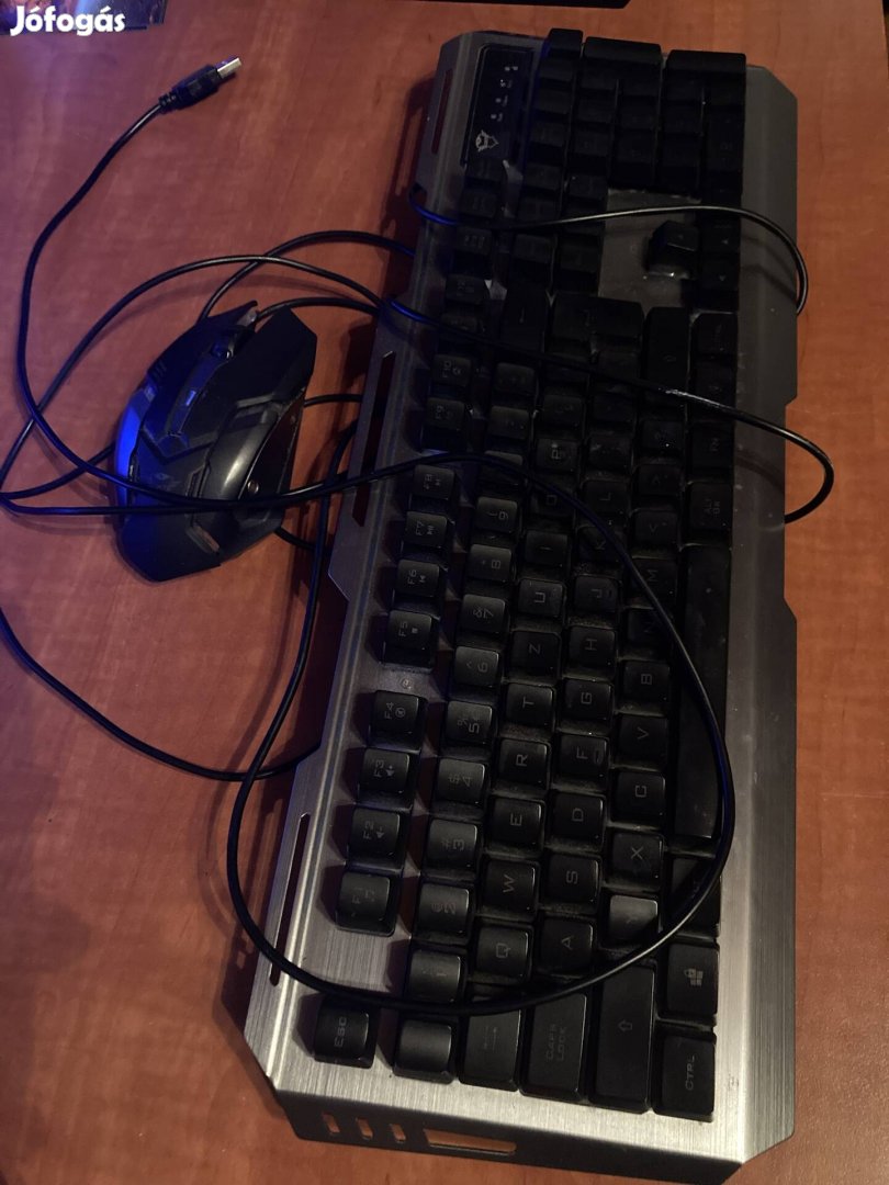 Trust Gxt856 gamer billentyűzet és egér