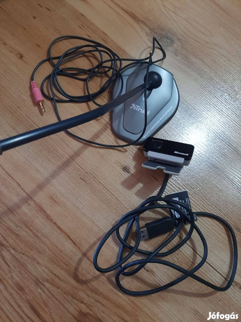 Trust mikrofon és Microsoft webkamera