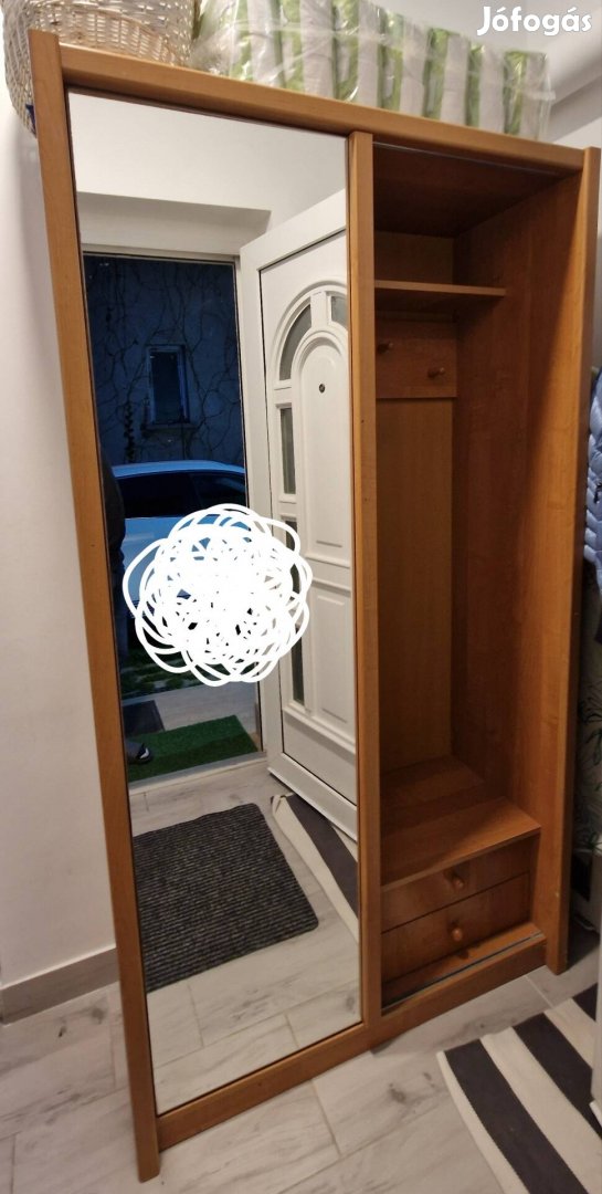 Tükör tolóajtós előszoba szekrény 