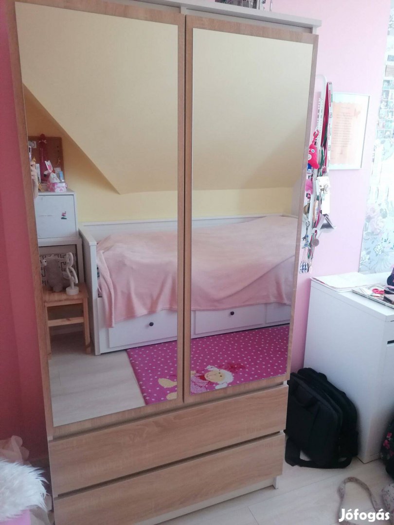 Tükrös Ruhásszekrény fiókkal 180*90*51