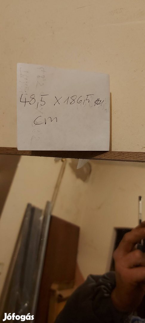 Tükrös szekrény ajtó