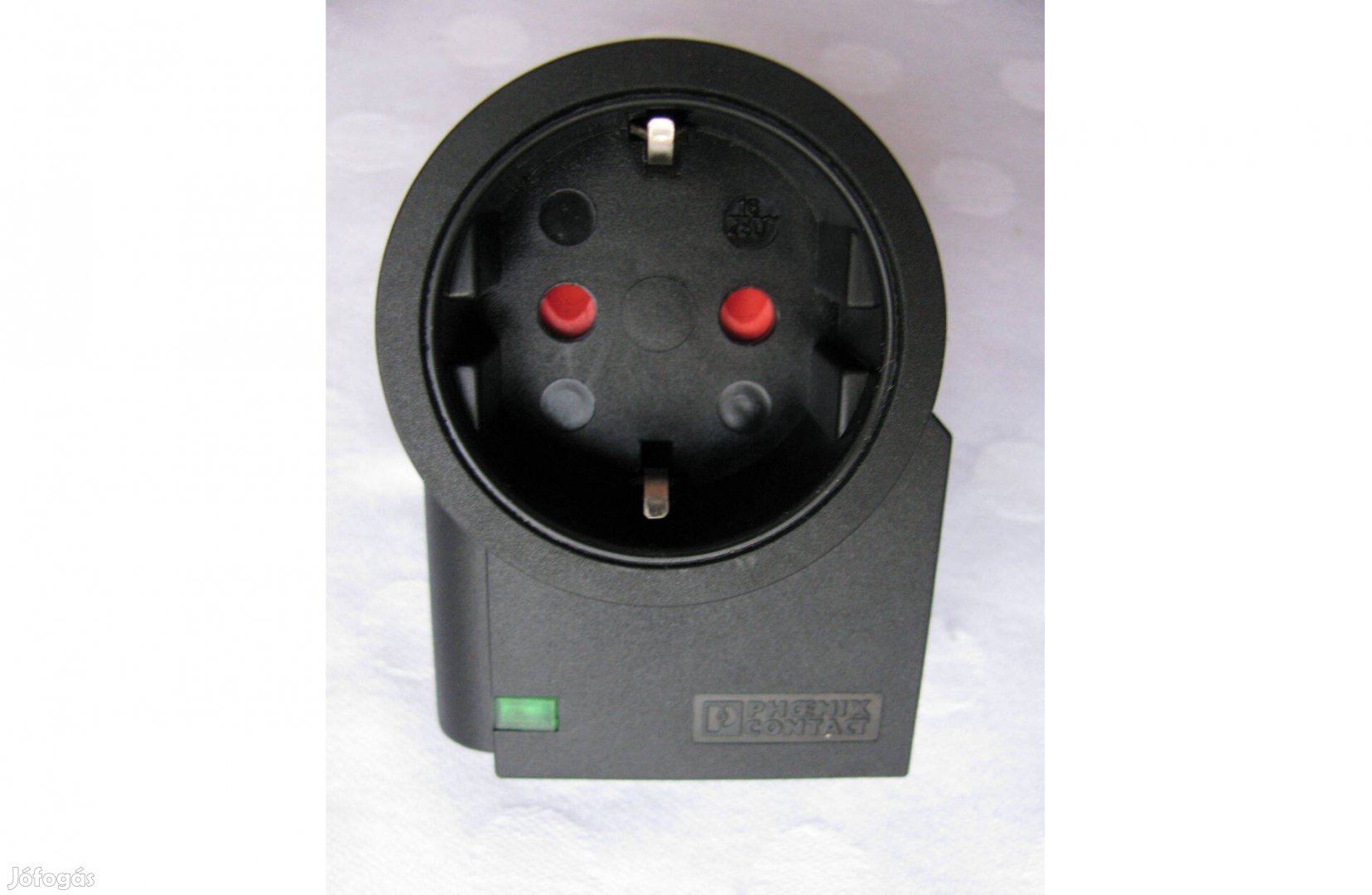 Túlfeszültség ellen védő dugalj , MNT-1 D