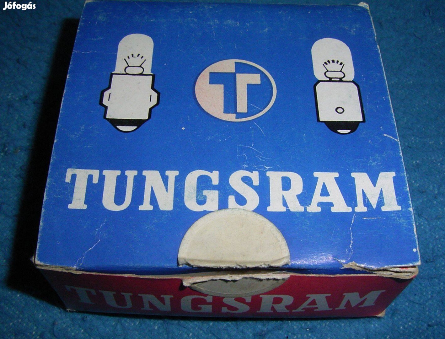 Tungsram 24V 3W E10 izzók doboza