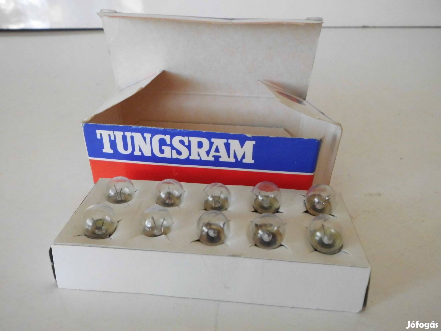 Tungsram izzó E10 dobozával 10 darab egyben új