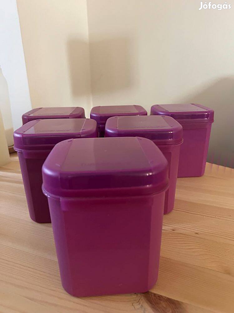 Tupperware 1,2 literes tároló eladó (6 db)