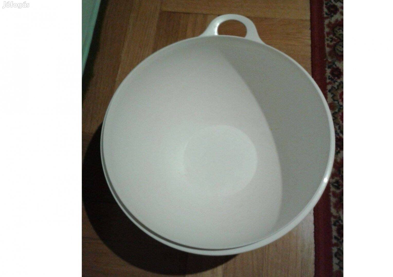 Tupperware 7,5 l-es kelesztőtál