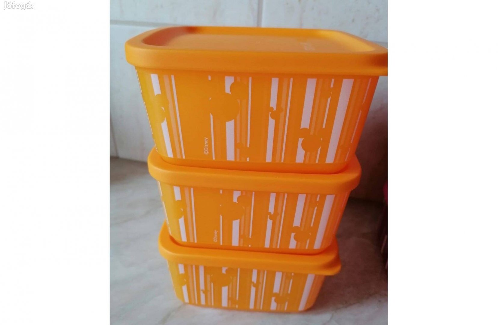 Tupperware Mickey egeres hűs kocka tároló sárga 650 ml Új, akciós