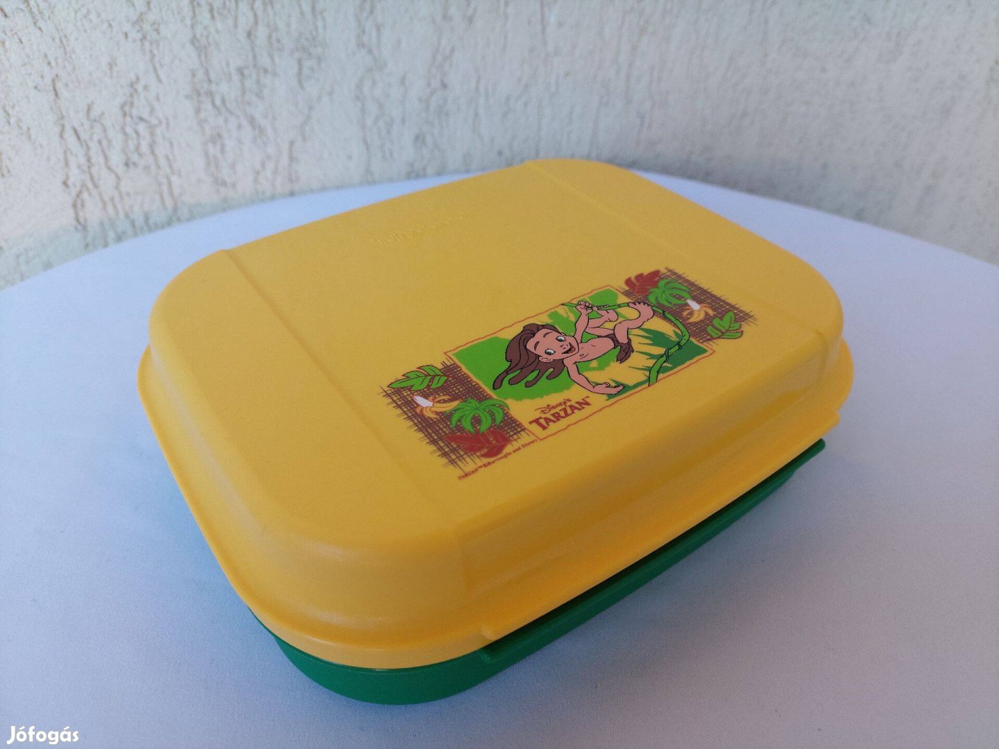 Tupperware Tarzan Lapos Csemegéző 1,1L