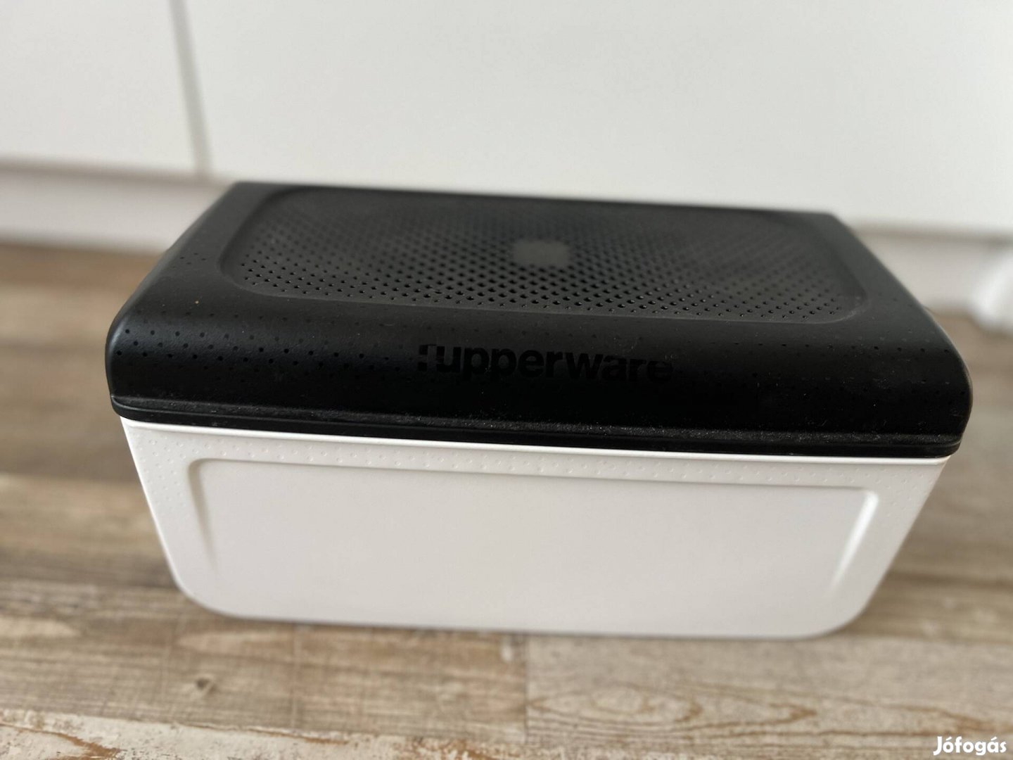 Tupperware kompakt Pékinas kenyértartó