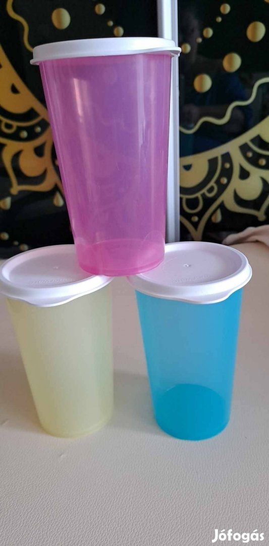 Tupperware poharak