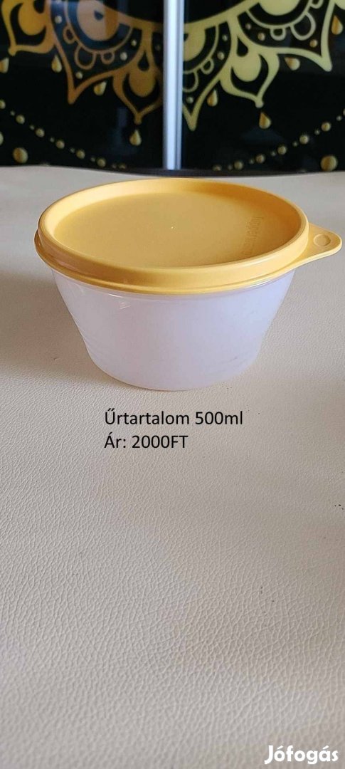 Tupperware tál