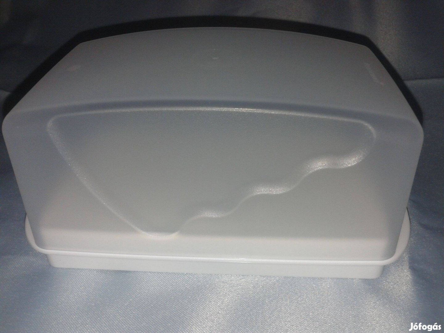 Tupperware vajtartó
