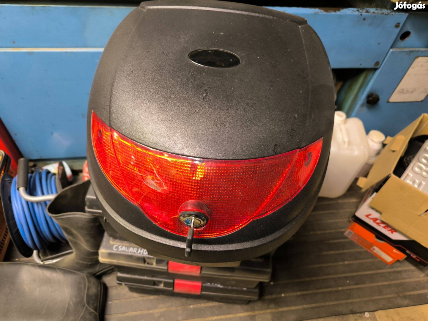 Túrabox motorkerékpárra