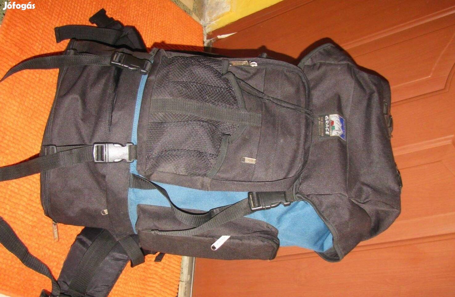 Túrahátizsák 70x45x22 Grace alul is nyitós párnás új kiváéó