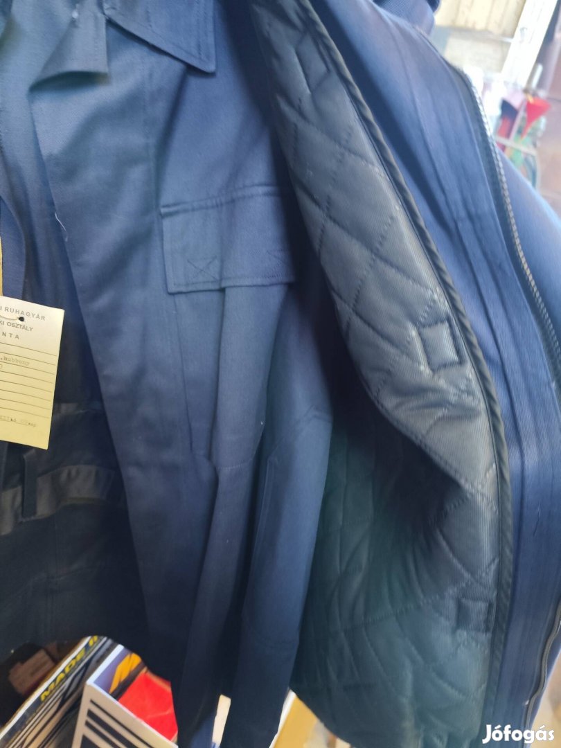 Tüzoltó egyenruha soha nem használt állapotban eladó