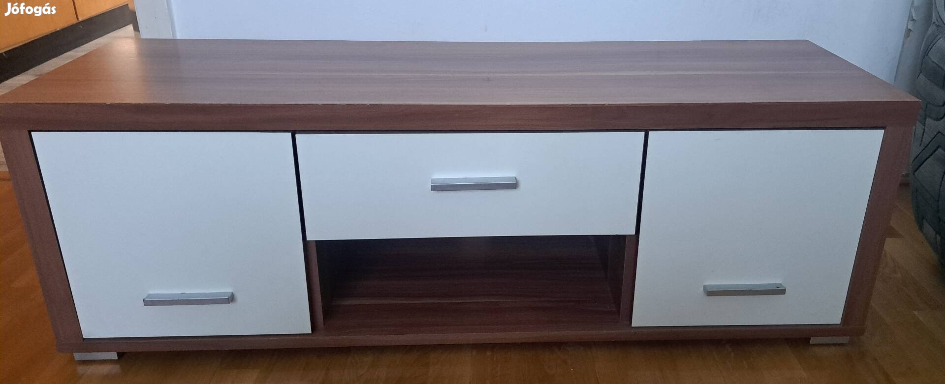 Tv állvány/ szekrény