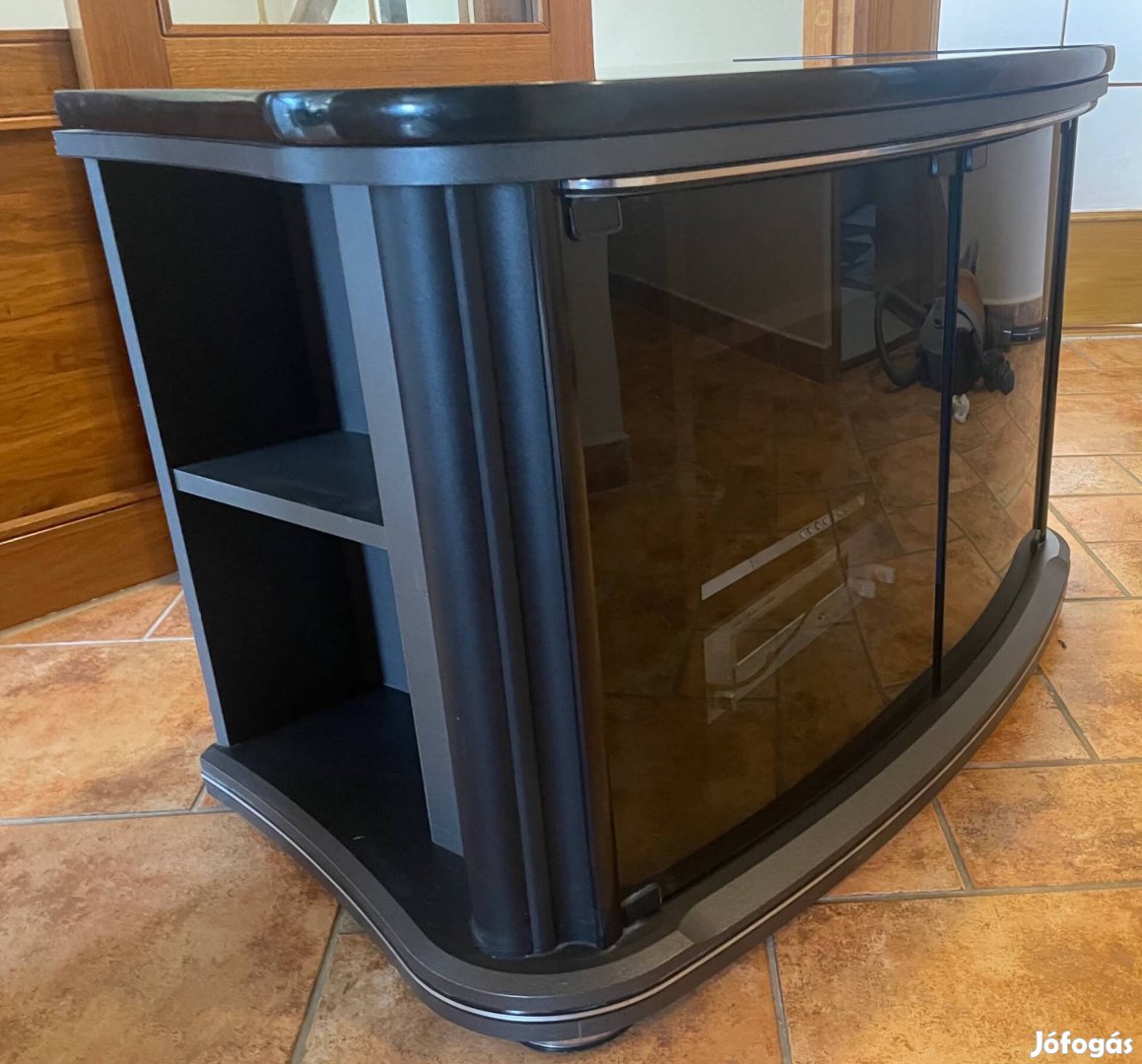 Tv-hifi szekrény
