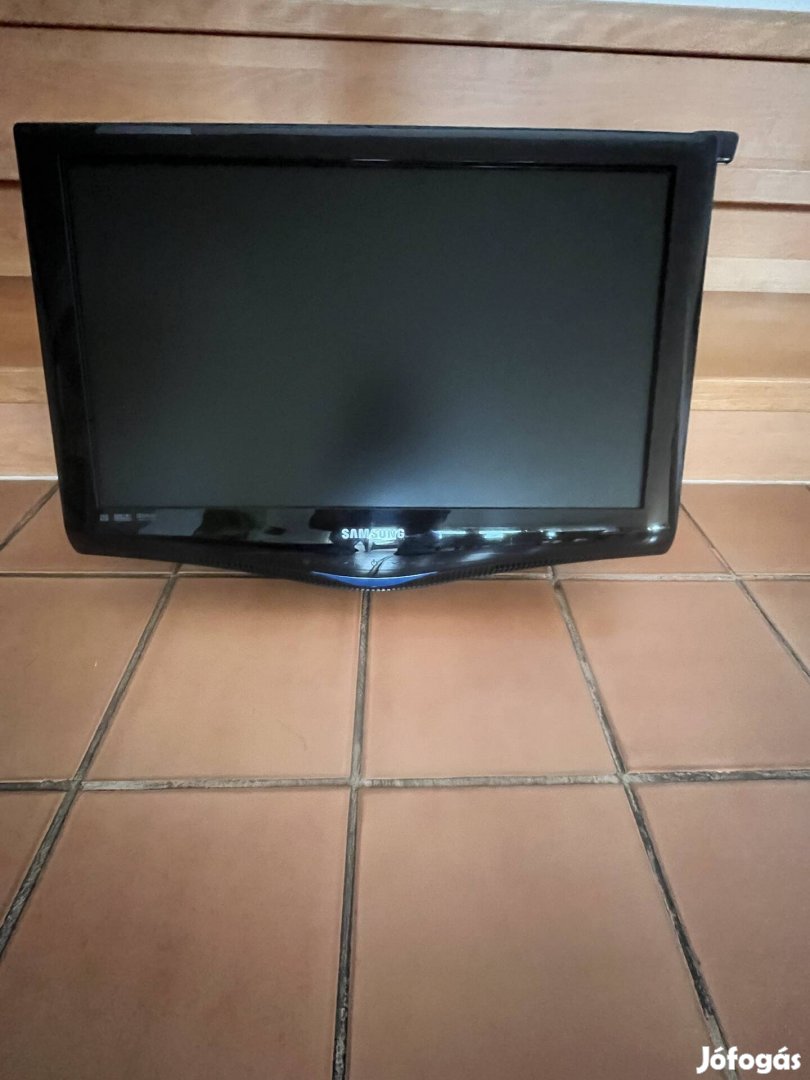 Tv samsung 65 cm-es elado