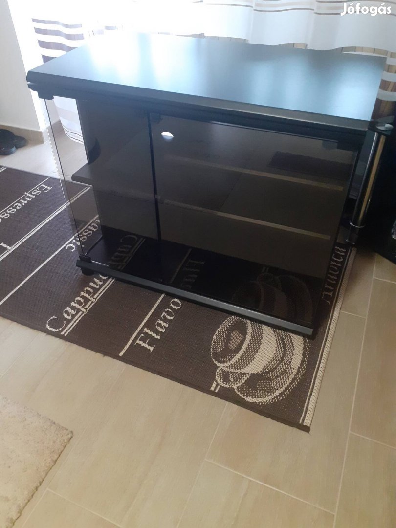 Tv szekrény, üveg ajtós, kerekes