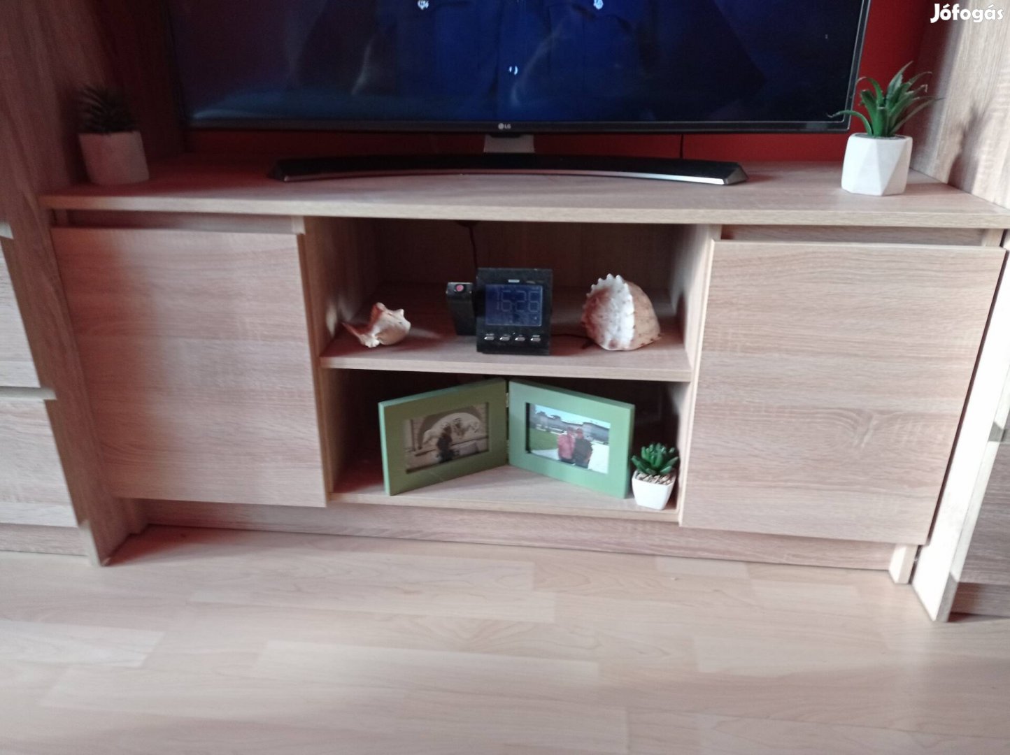 Tv szekrény eladó 