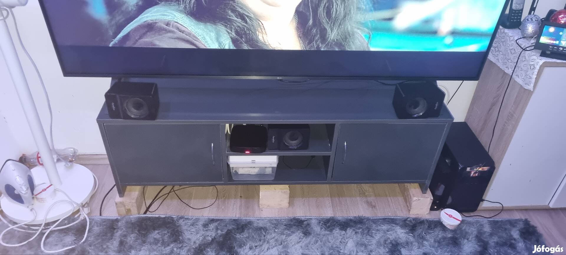 Tv szekrény eladó!