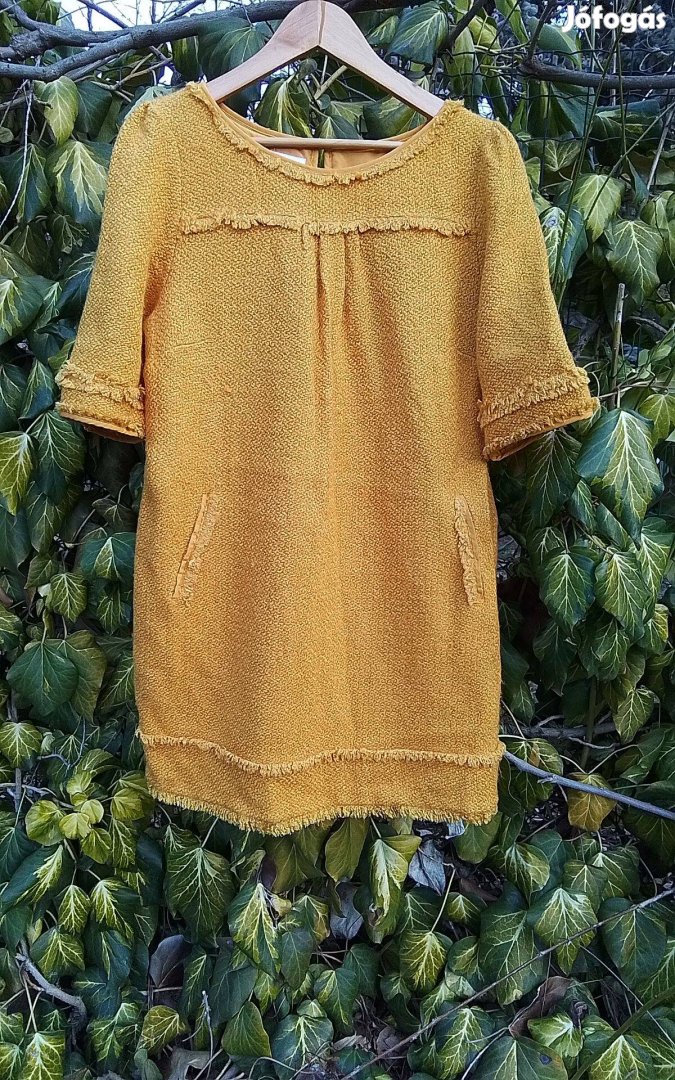 Tweed boucle ruha aprólékos kidolgozással