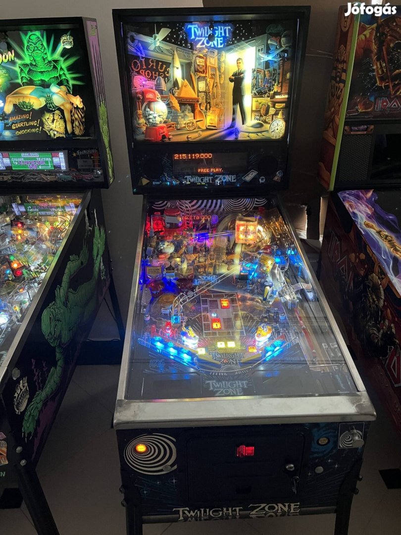 Twilight Zone Flipper Pinball eladó 