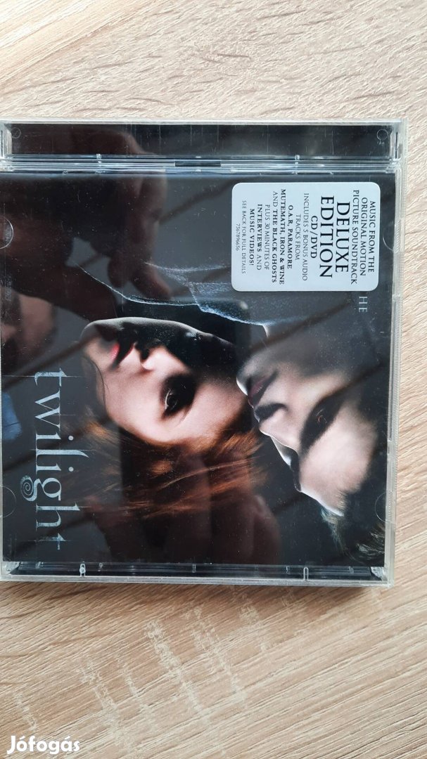 Twilight (Alkonyat filmek zenéi) cd (4 album, 4 cd, 1 dvd)