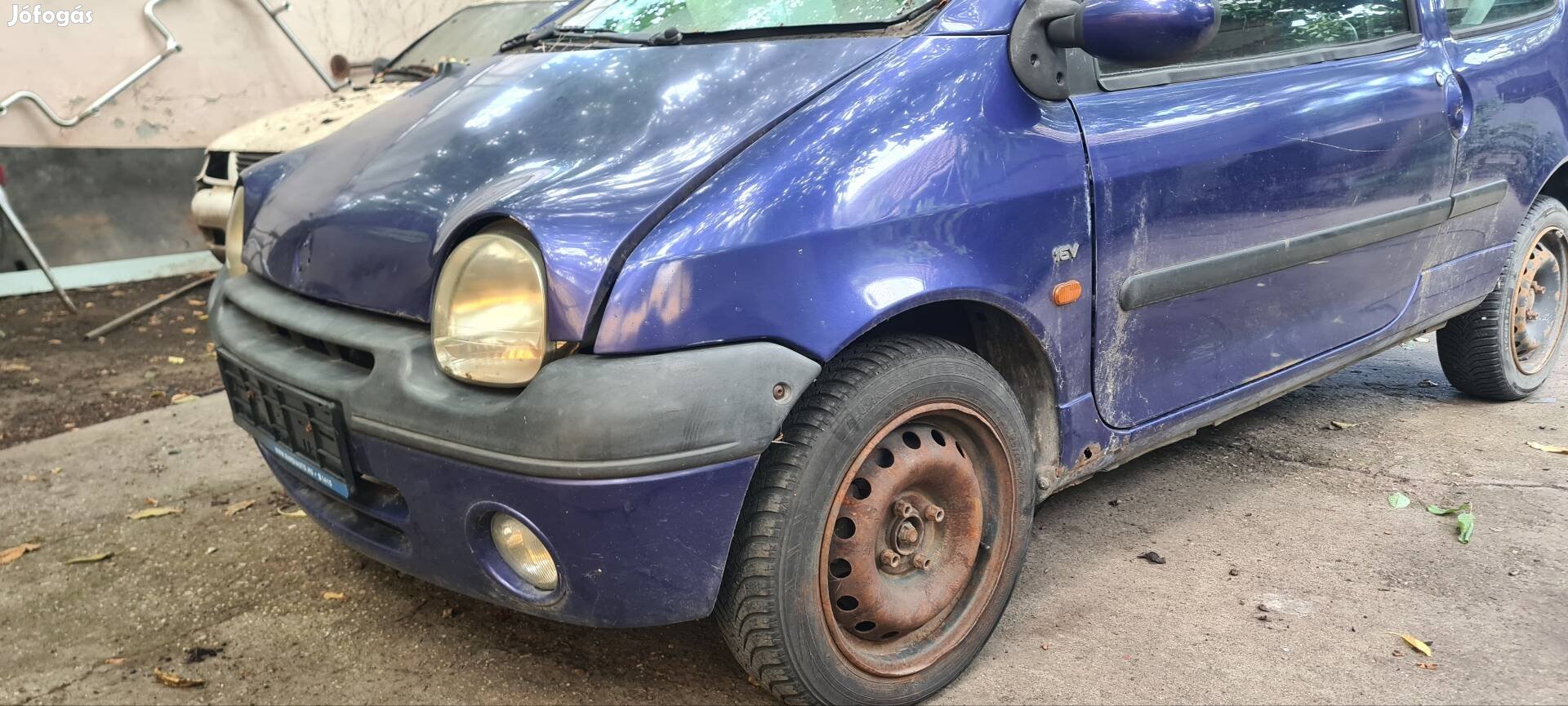 Twingo alkatrészek futárral is