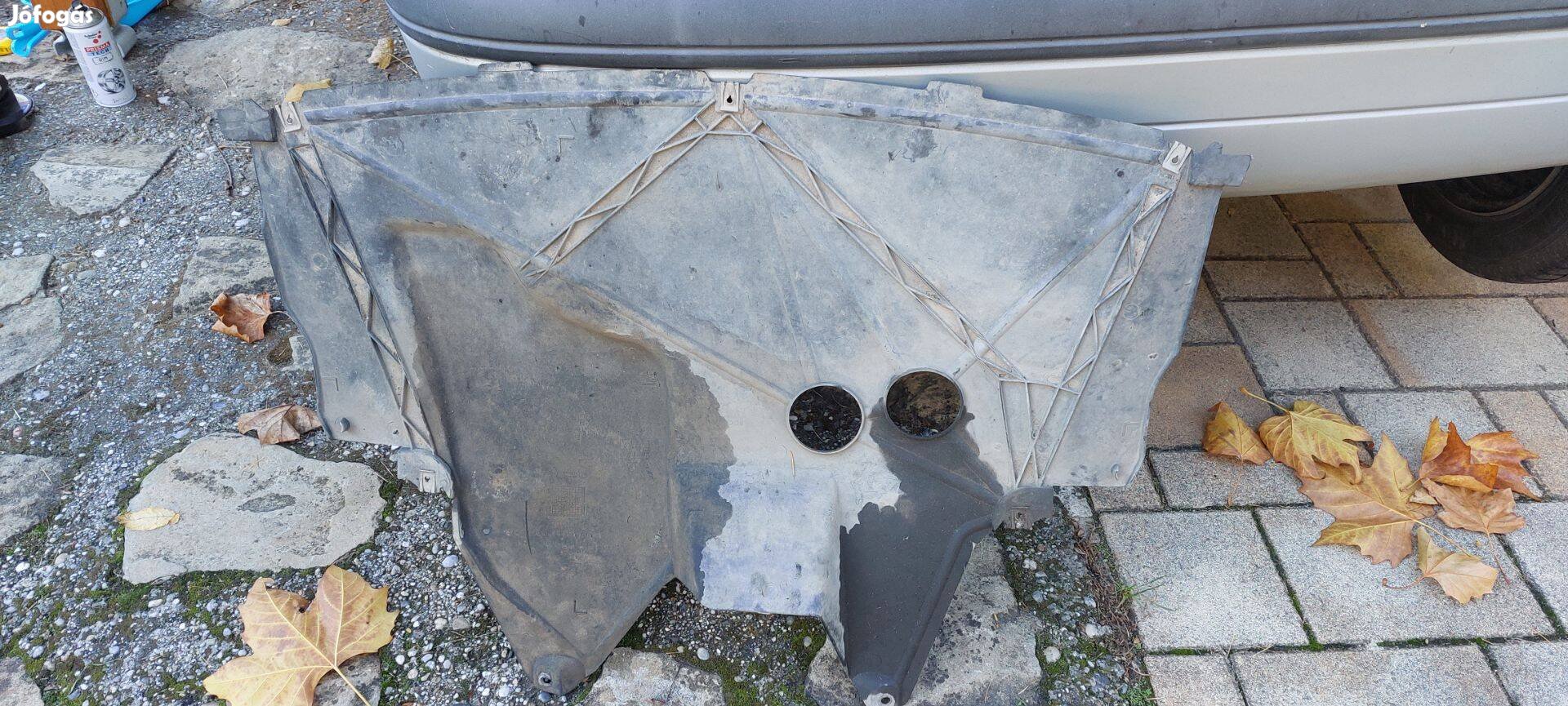 Twingo motorvédő burkolat