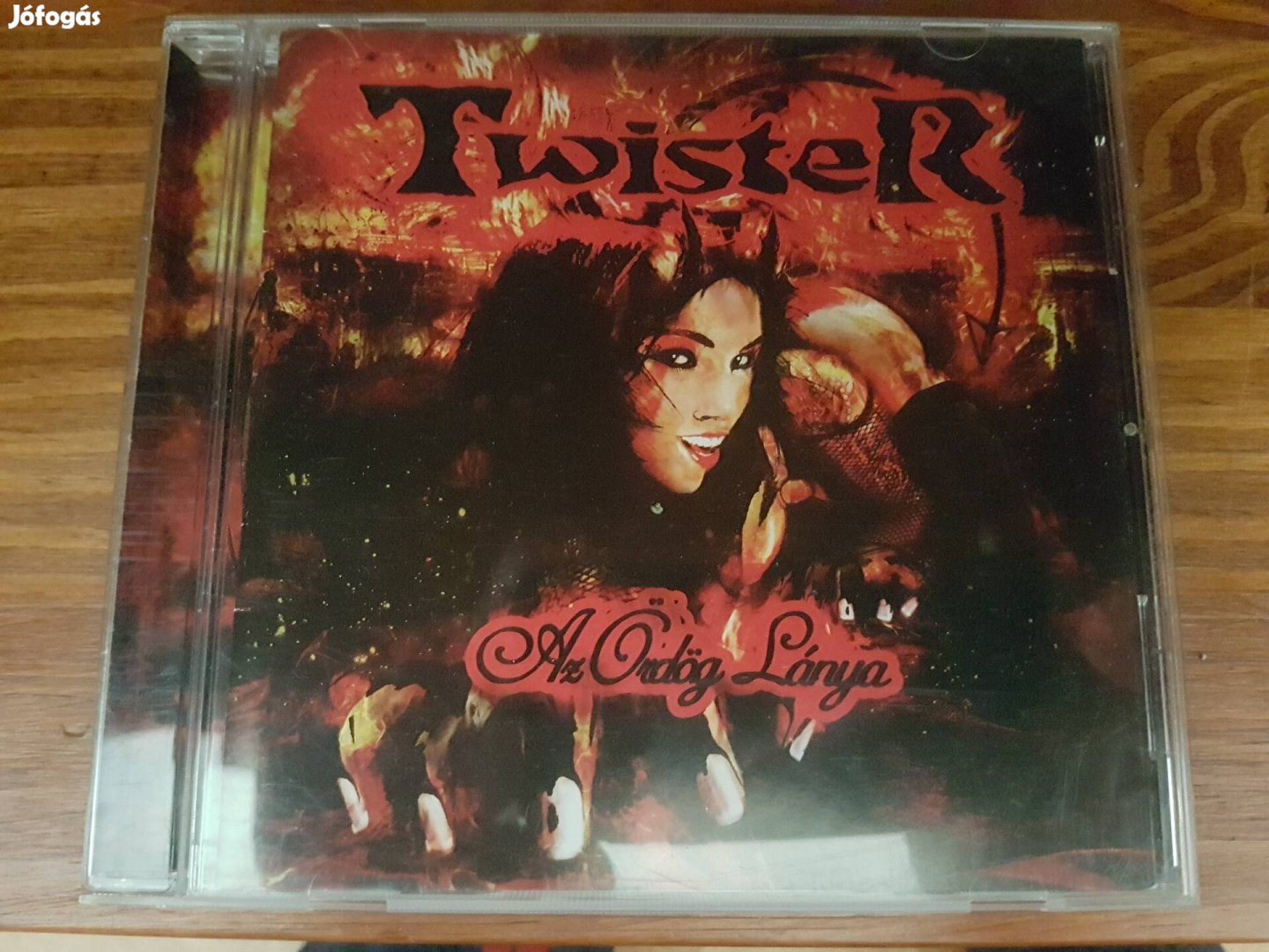 Twister: Az ördög lánya CD