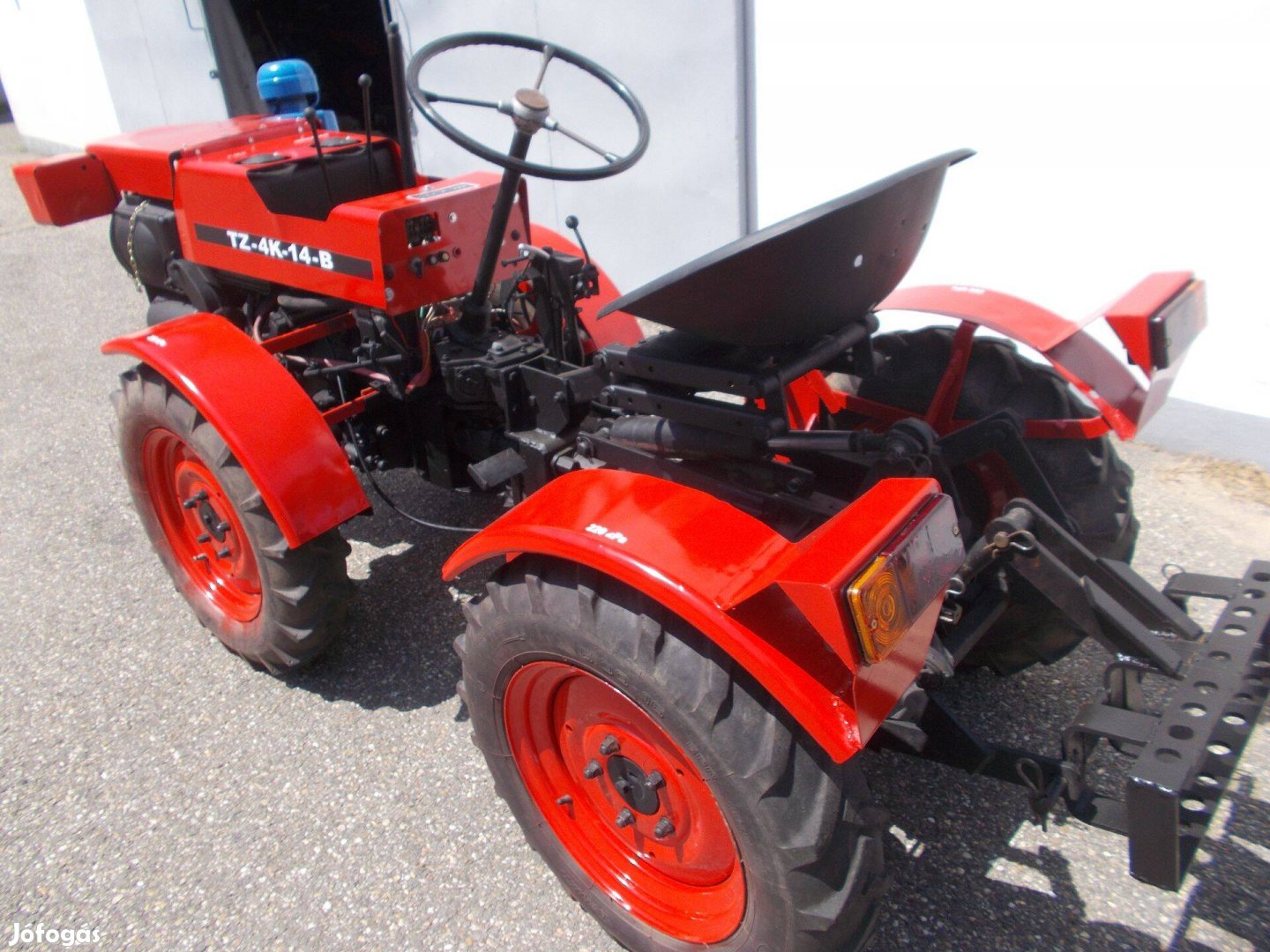 Tz4k14b tzk t4k tz4k kertigép traktor kistraktor egy törzskormányzású,