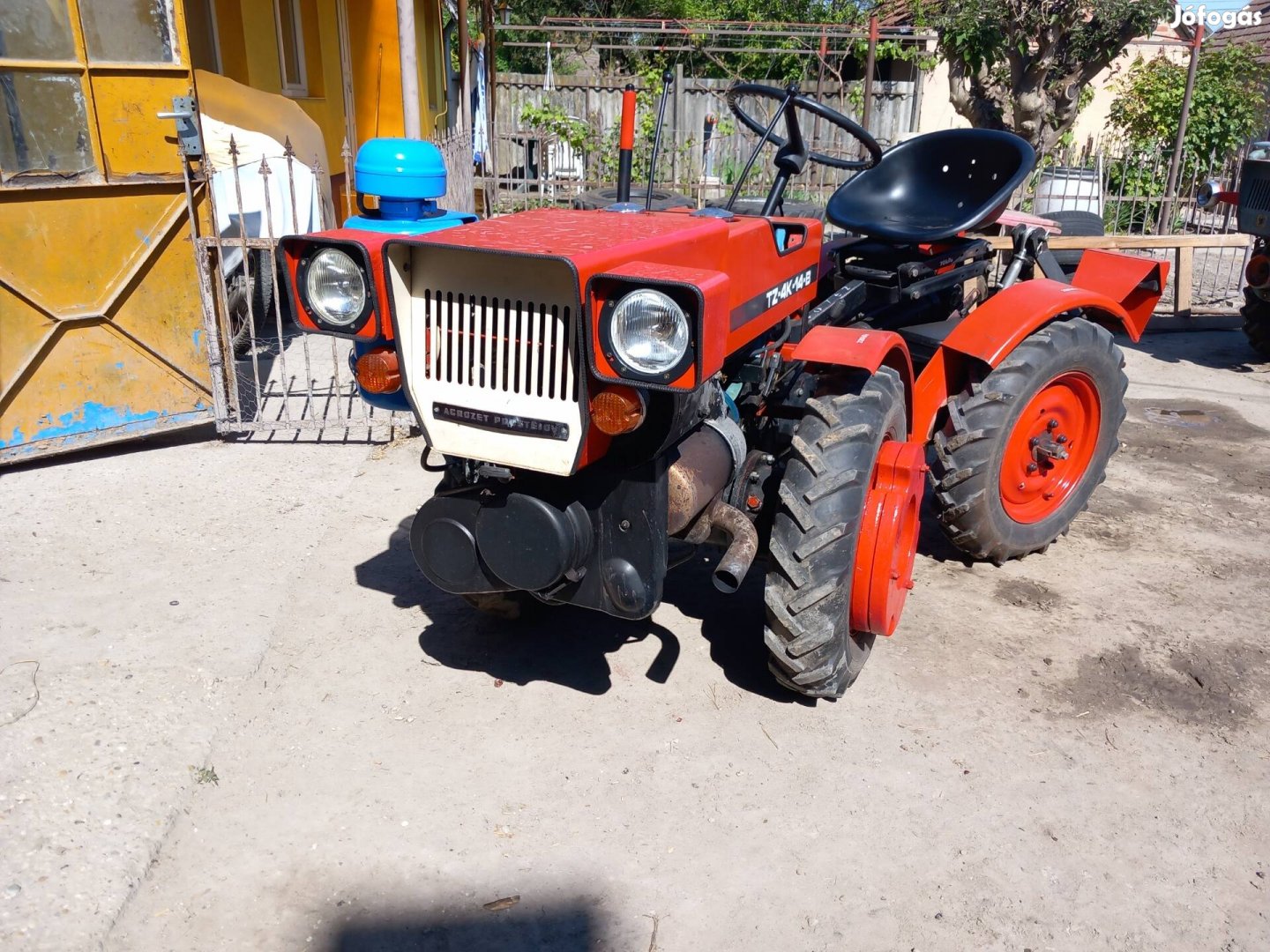 Tz4k kistraktor mezőgazdasági gép traktor