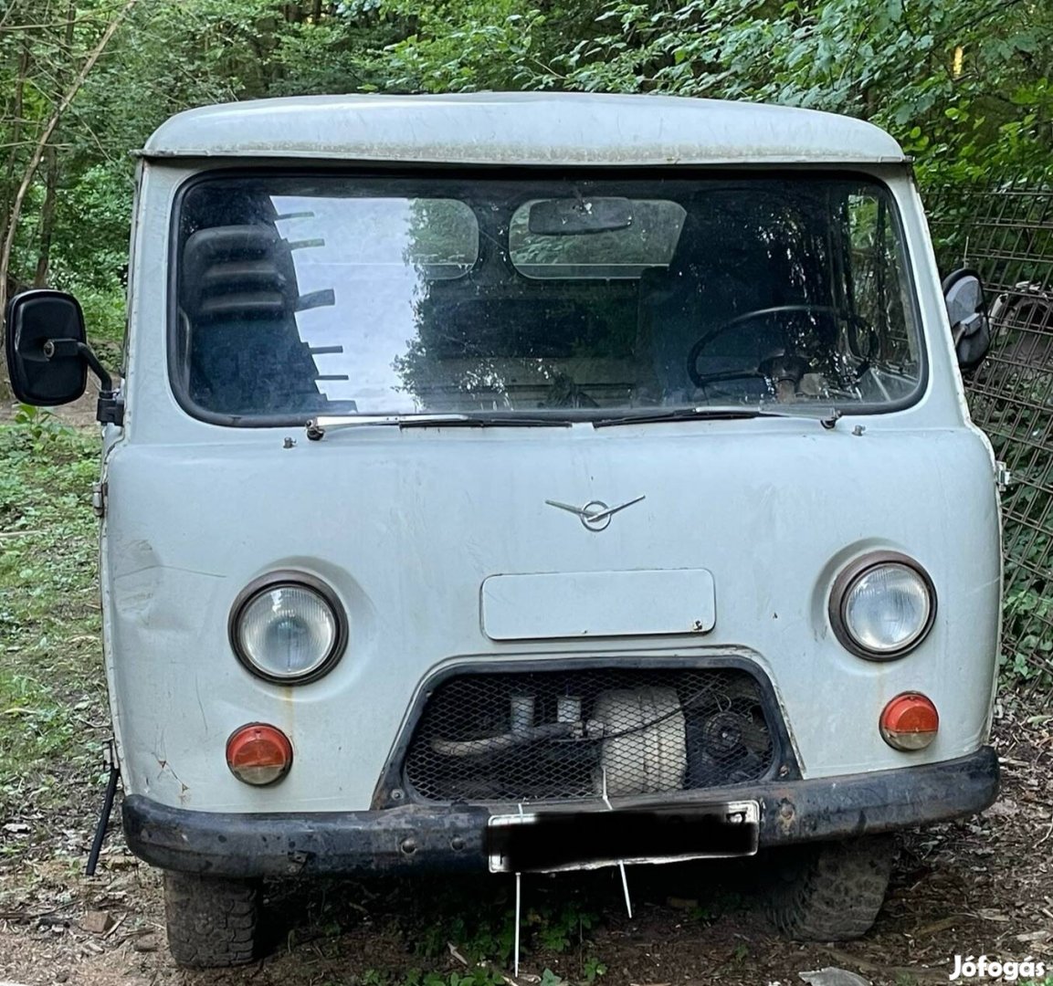 UAZ 452 platós teherautó