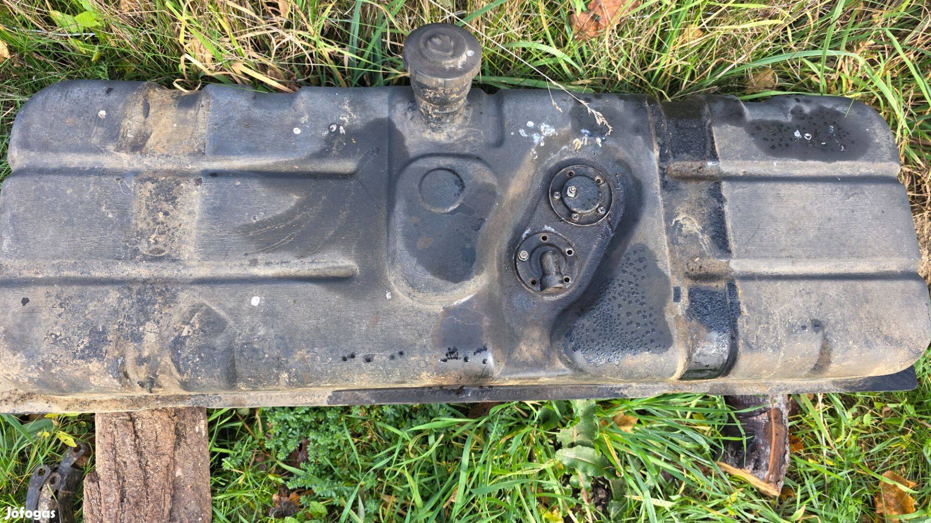 UAZ fixesre bontott tank