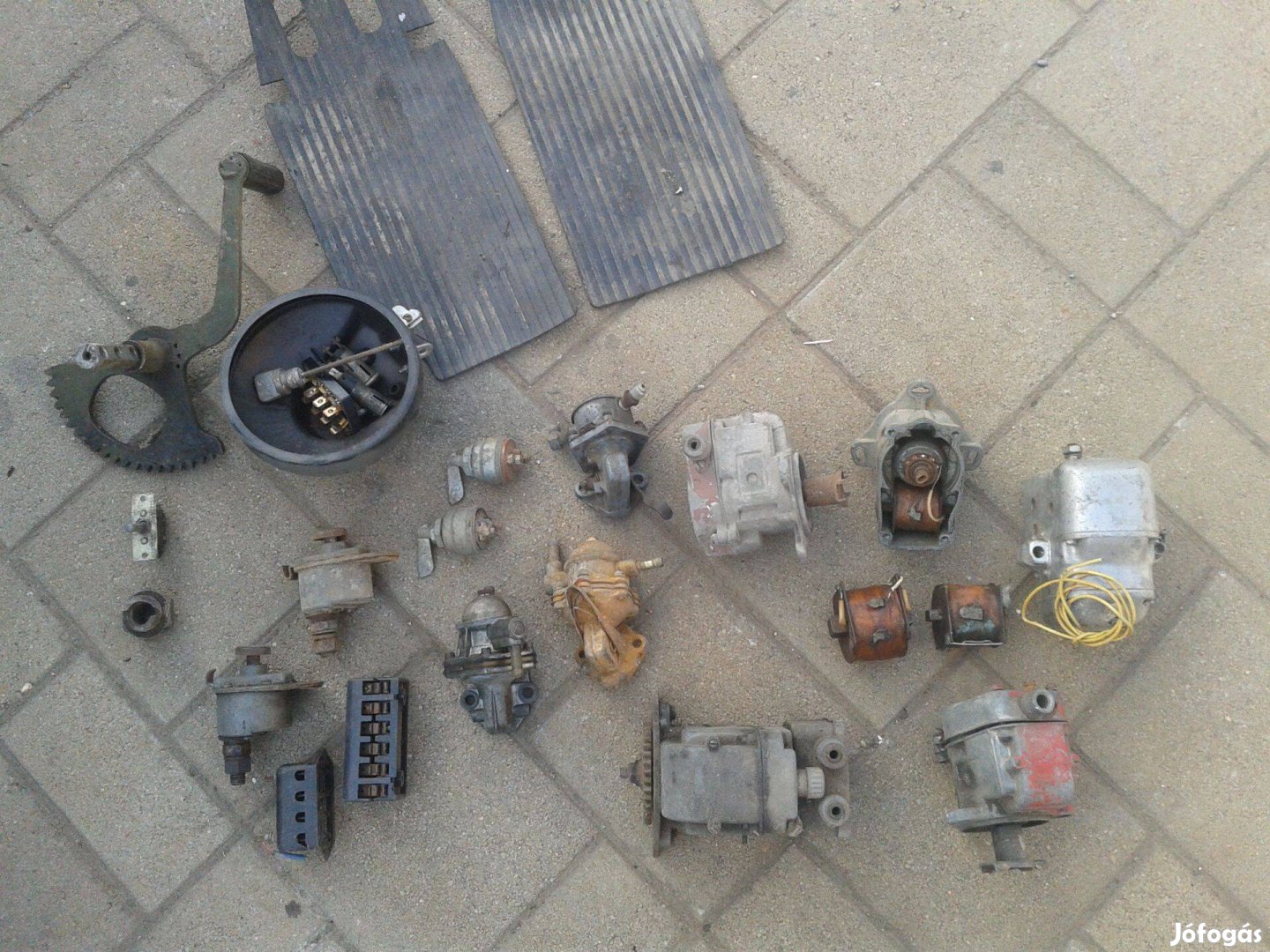 UD-15, UD-25 satbil motor alkatrész