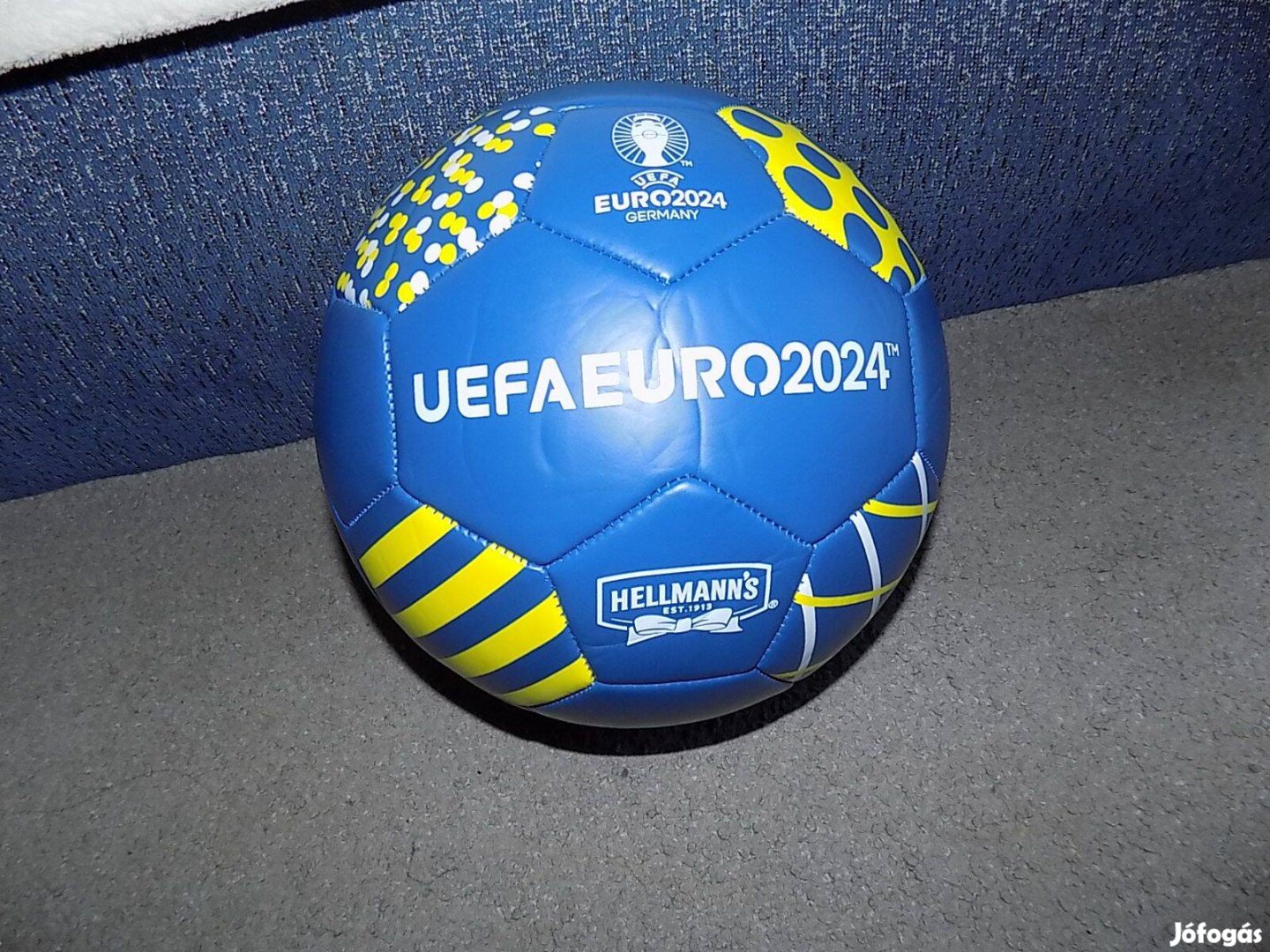 UEFA EURO 2024 focilabda, kék, új