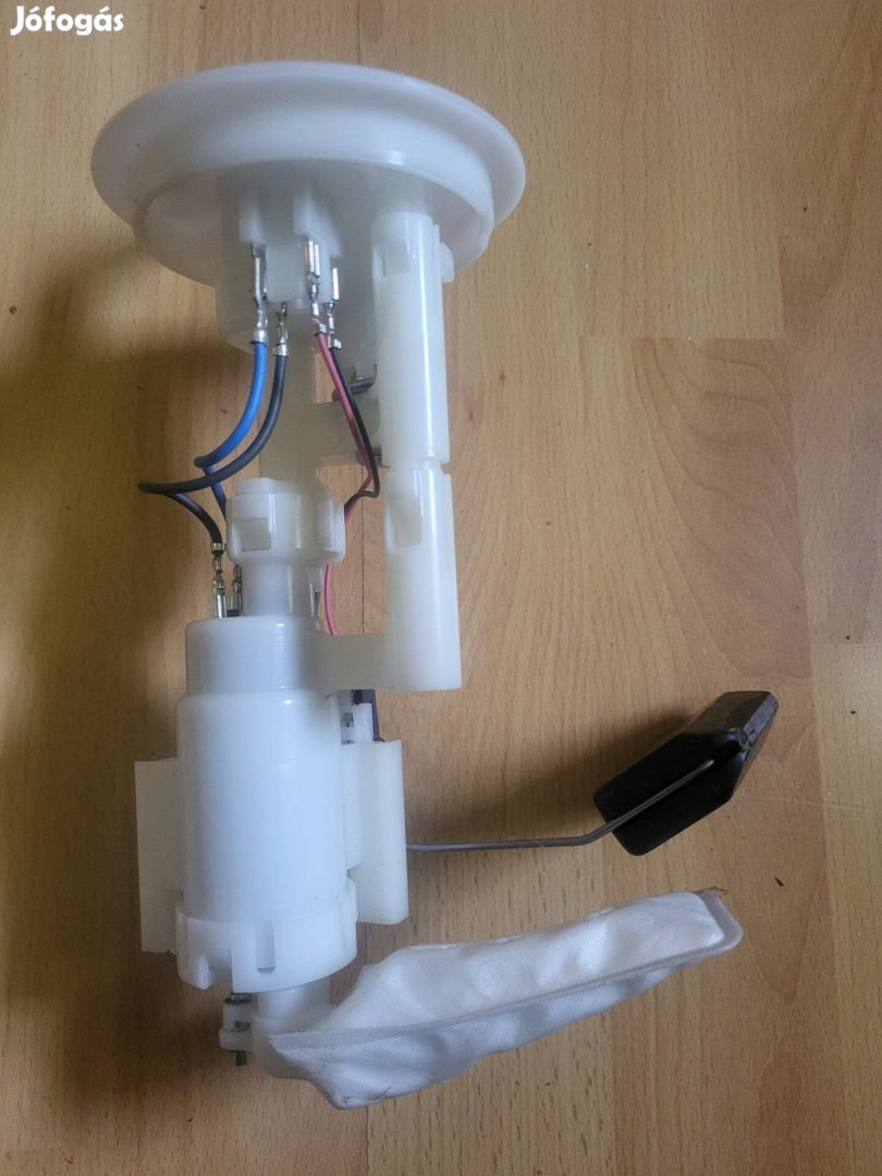 UH125 burgman 15100-03810-rx0 üzemanyag jeladó